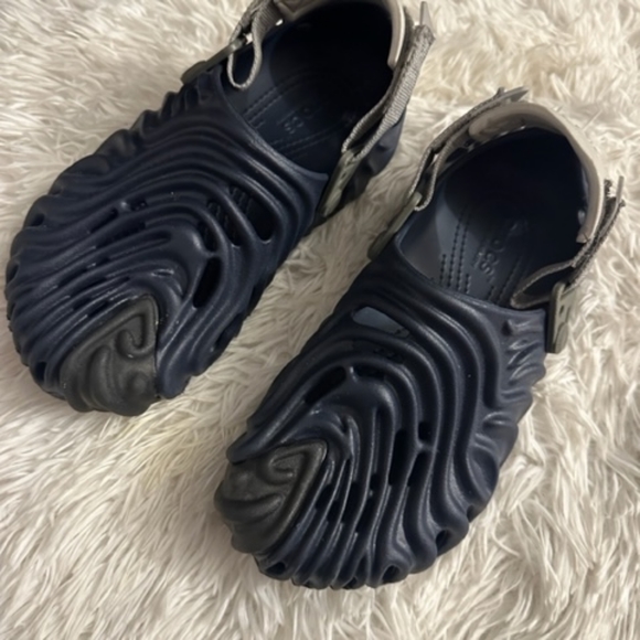 Crocs - Picture 3 of 8